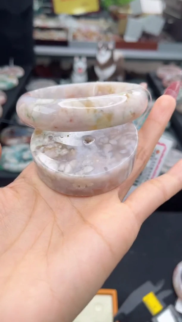 【闪购商品】石英质玉手镯未镶嵌59圈口（赠品镯心）6539151