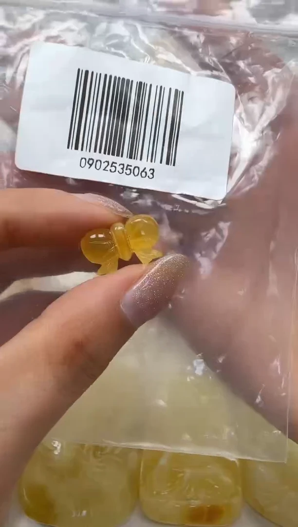 裸石琥珀未镶嵌如图