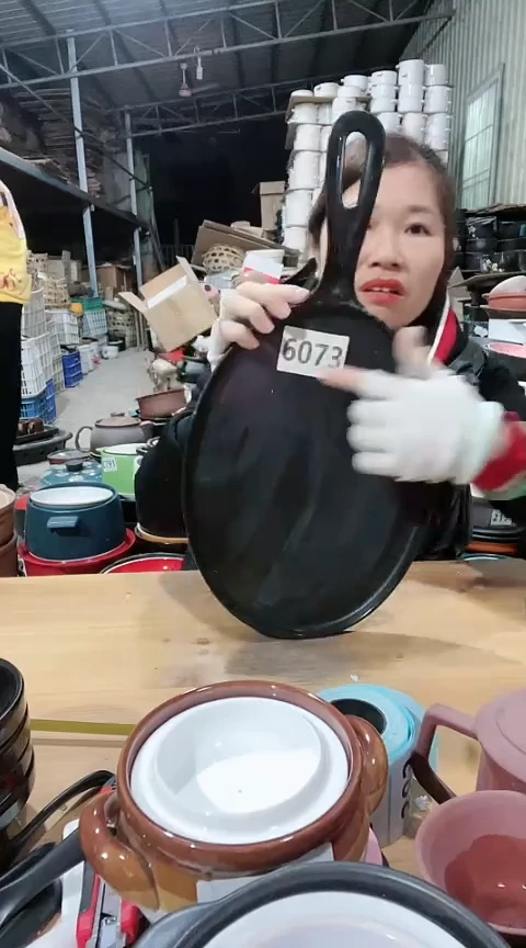 【闪购商品】6073瑕疵明显黑色手把煎盘