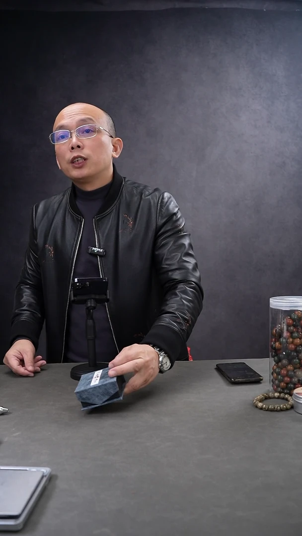 【闪购商品】白玉菩提吊坠563014-海南2g虫漏