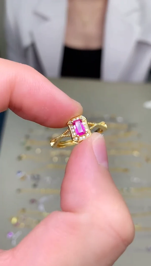 银S925镶嵌戒指红宝石戒指