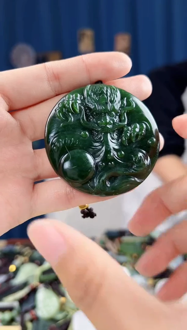 未镶嵌和田玉挂件拍一发一，