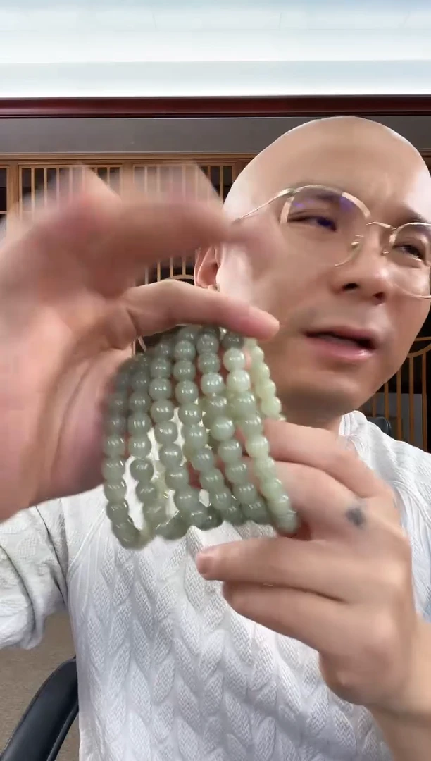 未镶嵌手串和田玉卡9新疆于田青底 老型 多样性发一