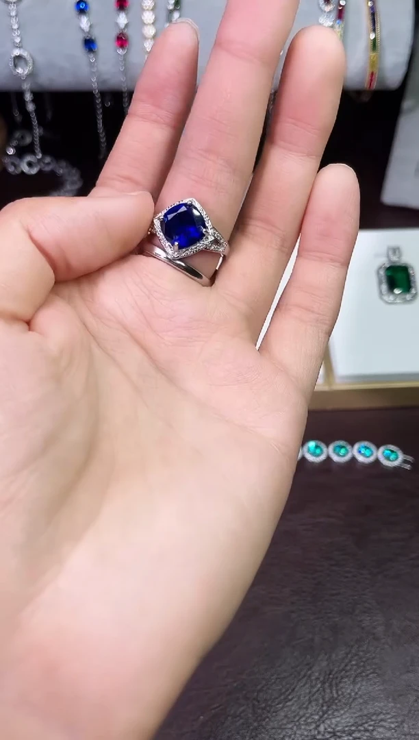 足铂镶嵌合成（培育）蓝宝石戒指/指环蓝宝戒指