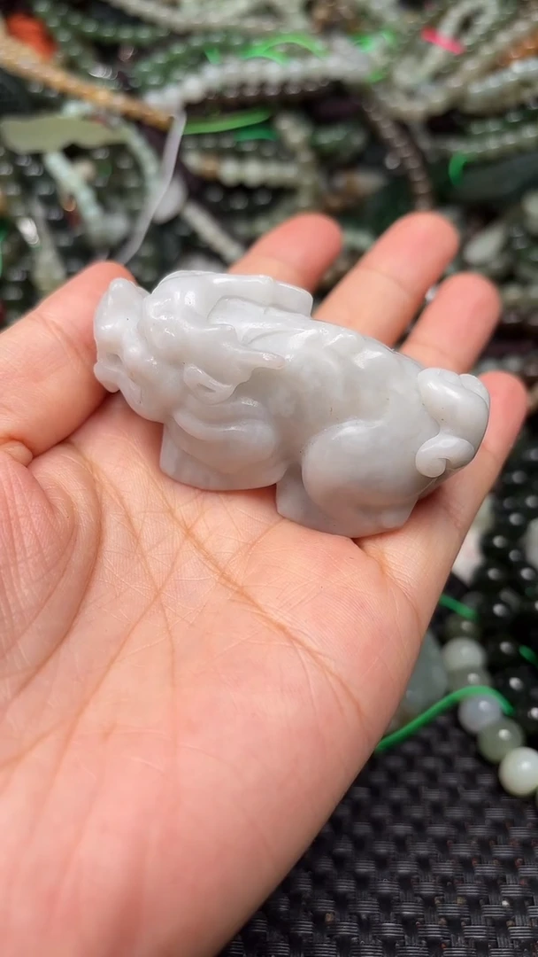 和田玉未镶嵌颈饰1