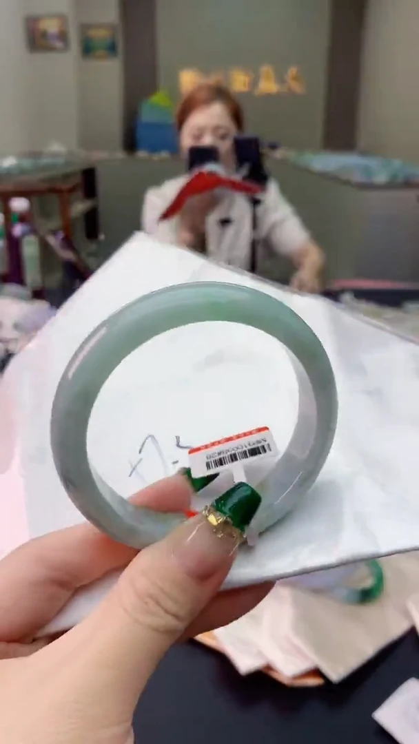 翡翠手镯未镶嵌0700994581