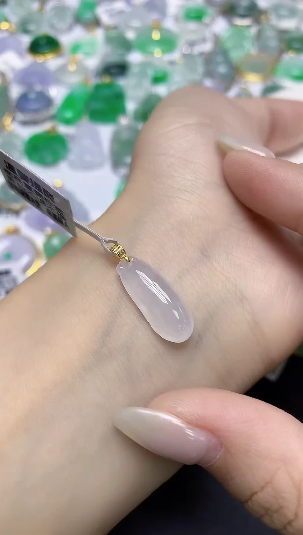 颈饰18K金镶嵌翡翠天然缅甸翡翠A货百元以上9元证书费自理