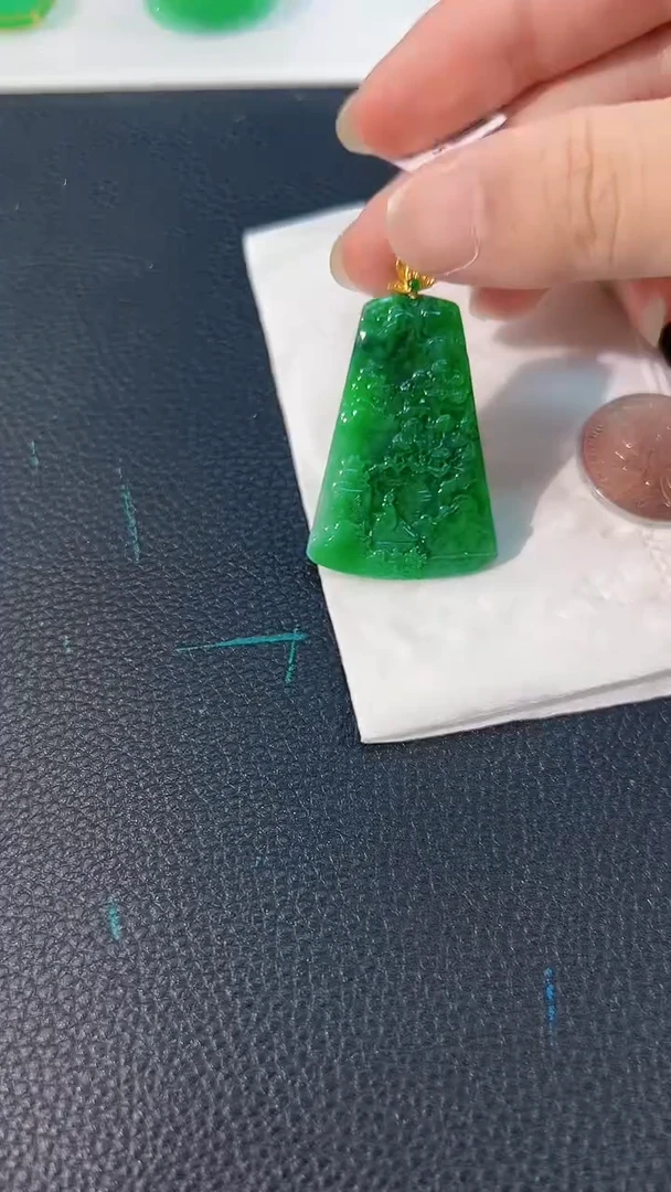 颈饰18K金镶嵌翡翠 缅料A货/支持复检/一件