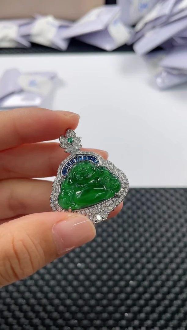 颈饰未镶嵌翡翠 8499 佛公