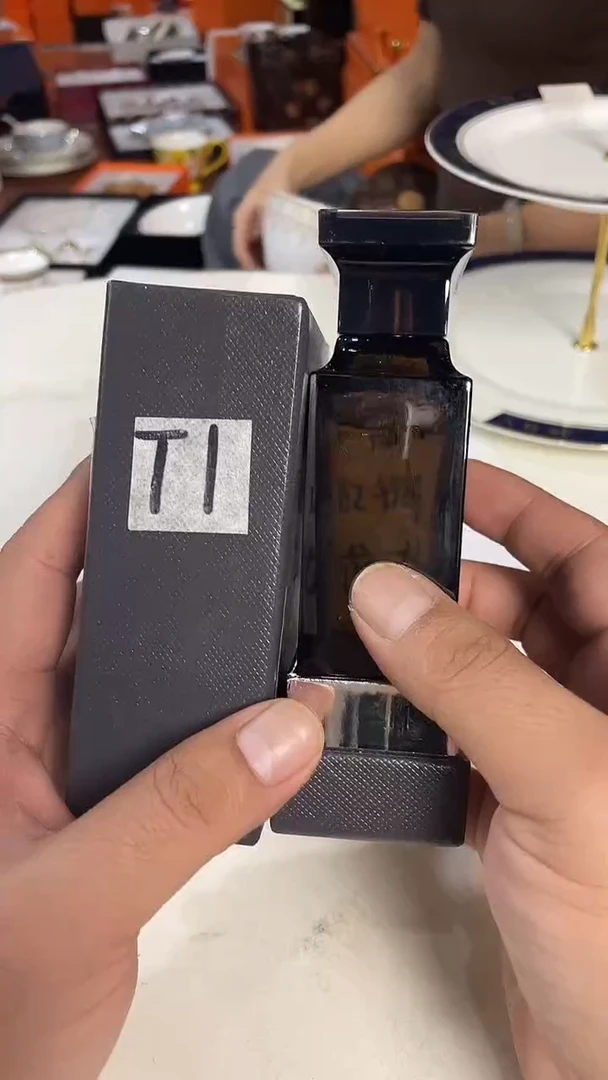 杯鸿辉家品牌瓷器，京东包邮！