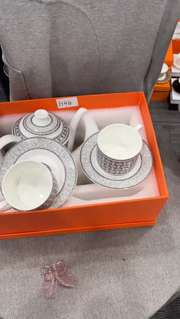 【闪购商品】杯H461--------------