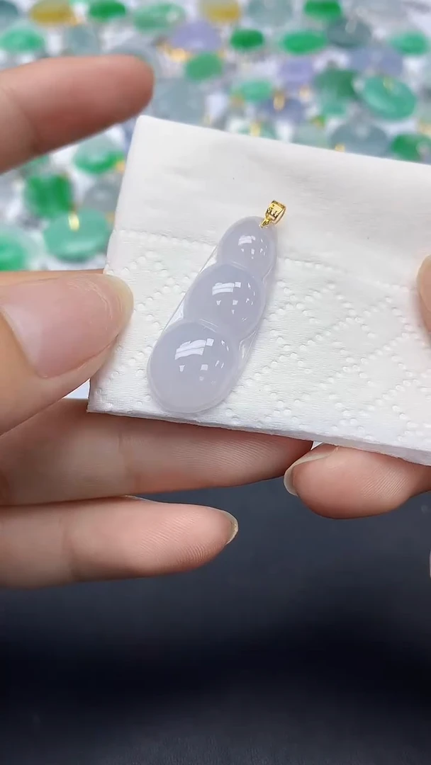 翡翠未镶嵌颈饰天然缅甸a货翡翠