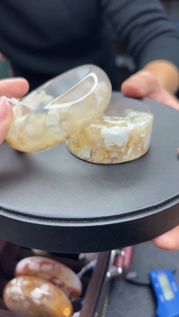 【闪购商品】石英质玉手镯未镶嵌28（57圈赠送镯心）