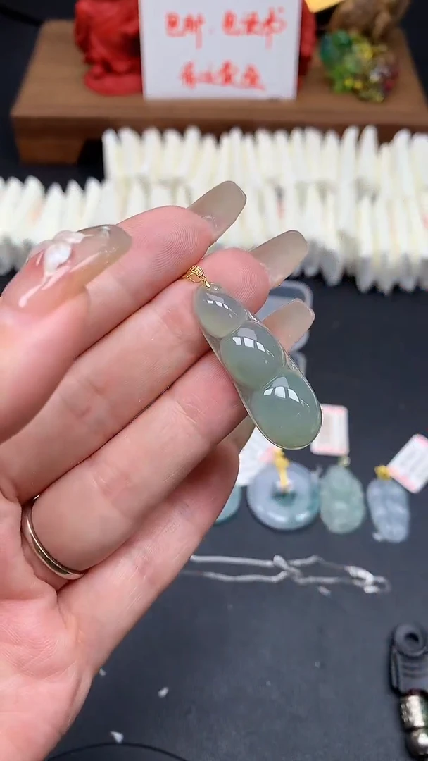 【闪购商品】翡翠吊坠(不含链)18K金镶嵌MS155040