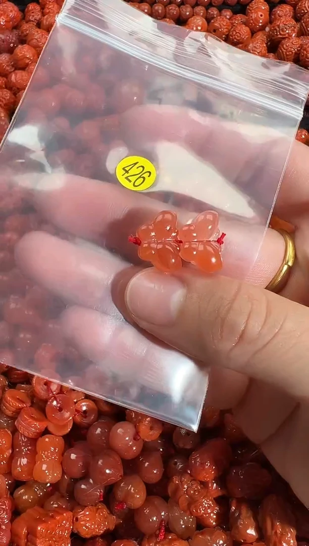 颈饰未镶嵌南红玛瑙1