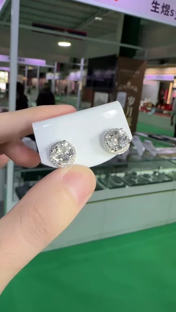 银S925镶嵌耳饰水晶净体白水晶耳钉8mm