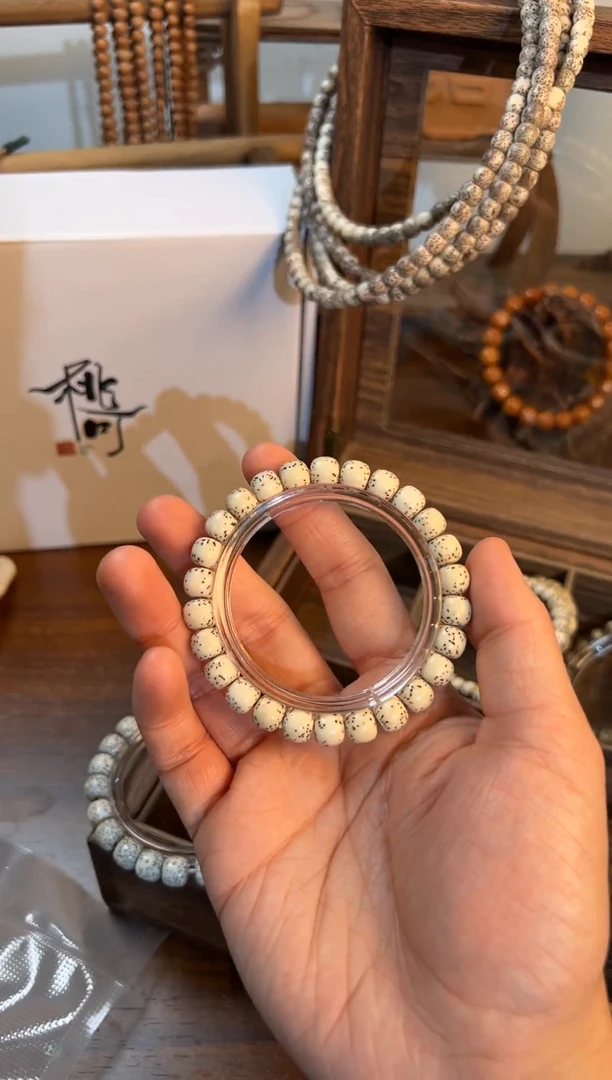 手串星月菩提河豚