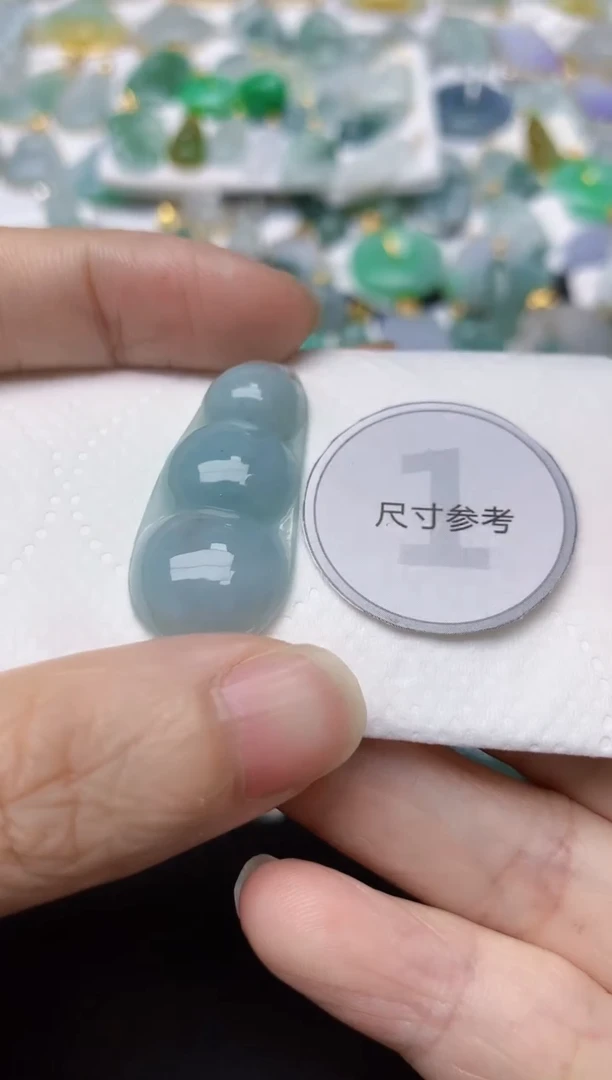翡翠未镶嵌颈饰天然缅甸A货翡翠