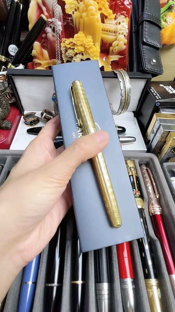 瓷片dfkslerjotirlkewjlvf