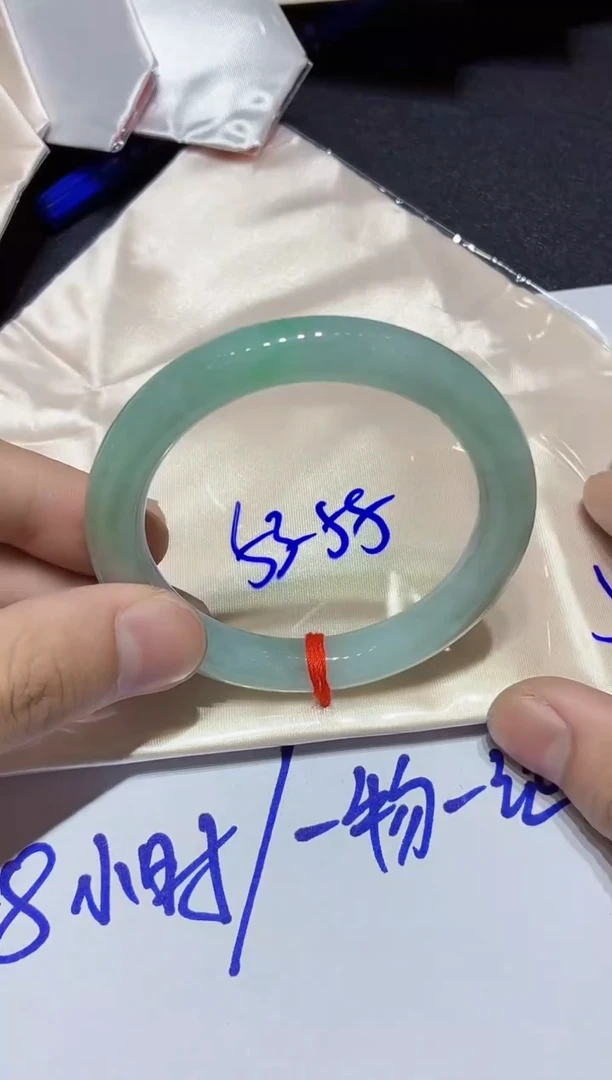 未镶嵌手镯翡翠翡翠手镯