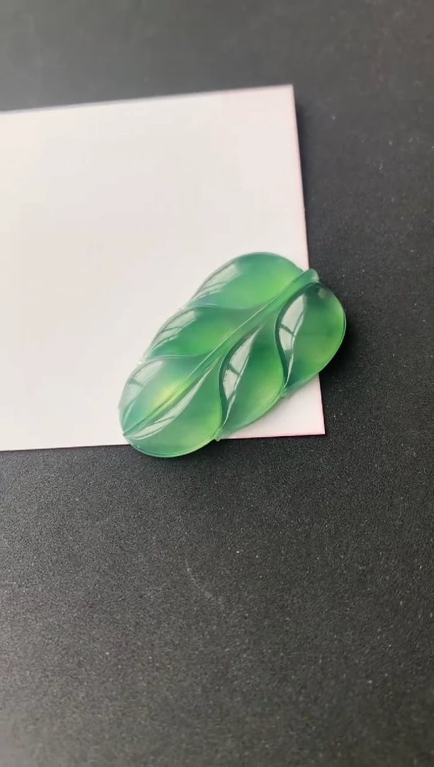 定制翡翠未镶嵌0834613178