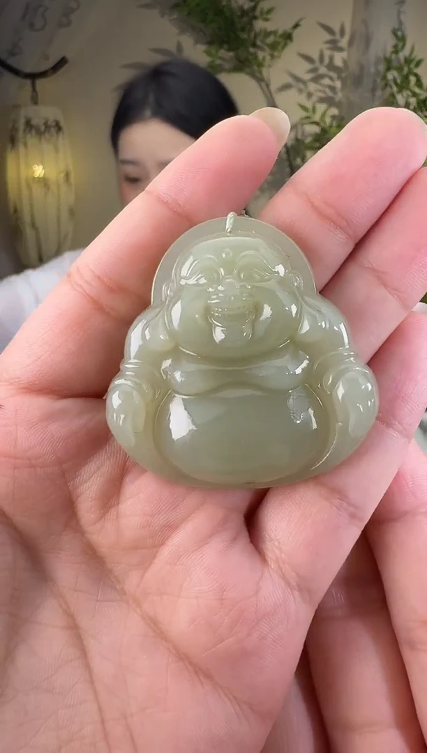 和田玉未镶嵌颈饰45+佛公