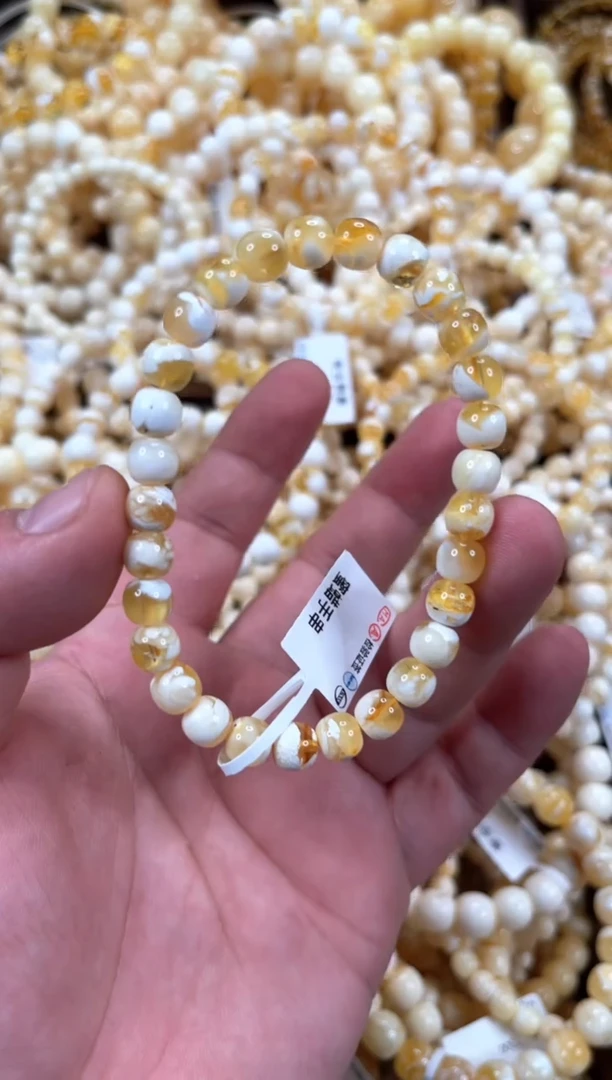 裸石琥珀未镶嵌发**胖W30  左右老型