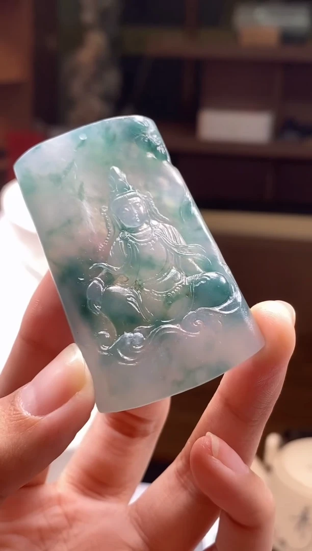 未镶嵌定制翡翠自在观音