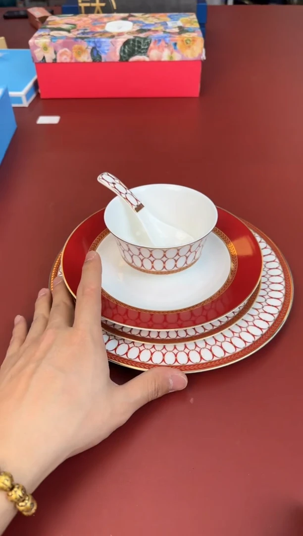 【闪购商品】瓷片新号开播全场漏@@H1340