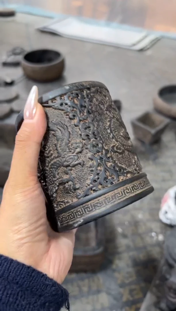 陶土【火山泥】双龙笔筒