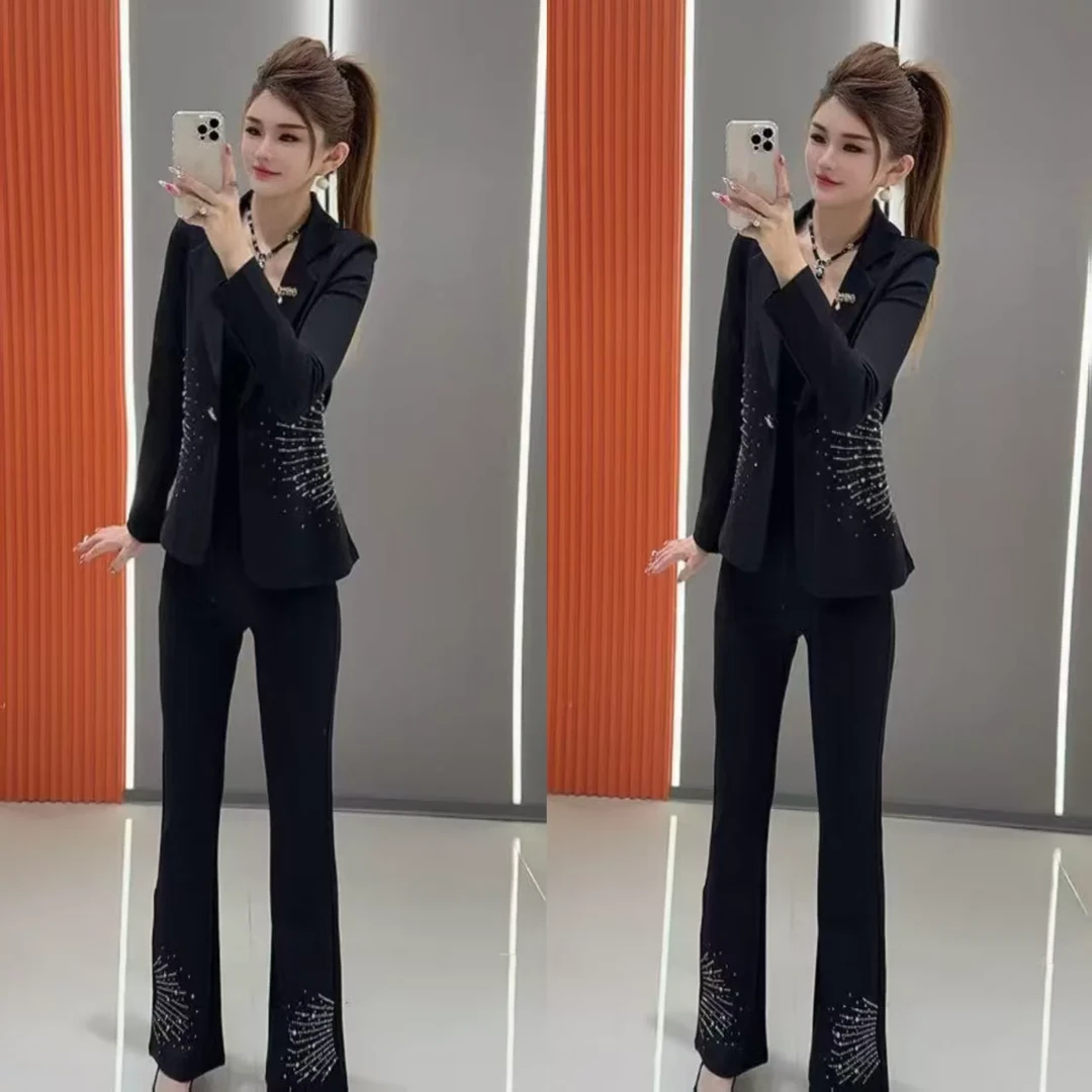 精品9080 气质翻领亮饰可拆卸胸针美肩长袖上衣加 喇叭裤两件套