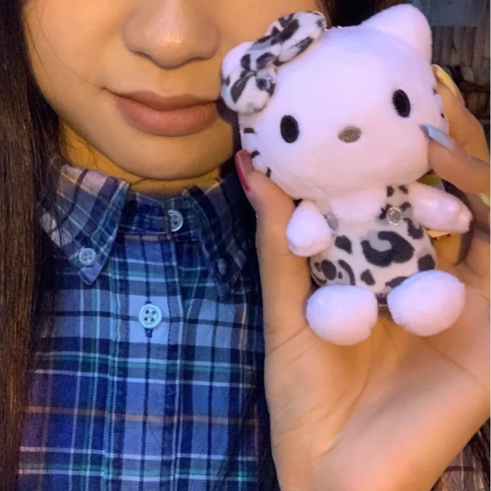 【冲绳限定】Hello Kitty 白黑色豹纹Kitty钥匙扣玩偶