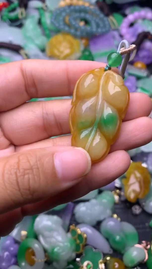 颈饰未镶嵌翡翠缅甸翡翠吊坠