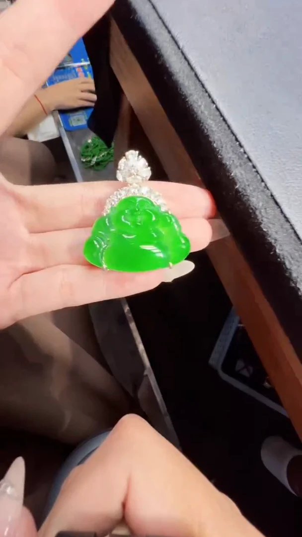 未镶嵌定制翡翠翡翠A货有轻微色差属于正常现象，佛公多样性发货1