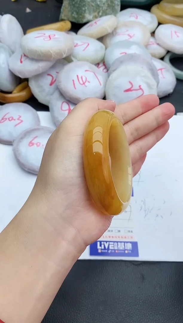 未镶嵌手镯石英质玉150+56/57