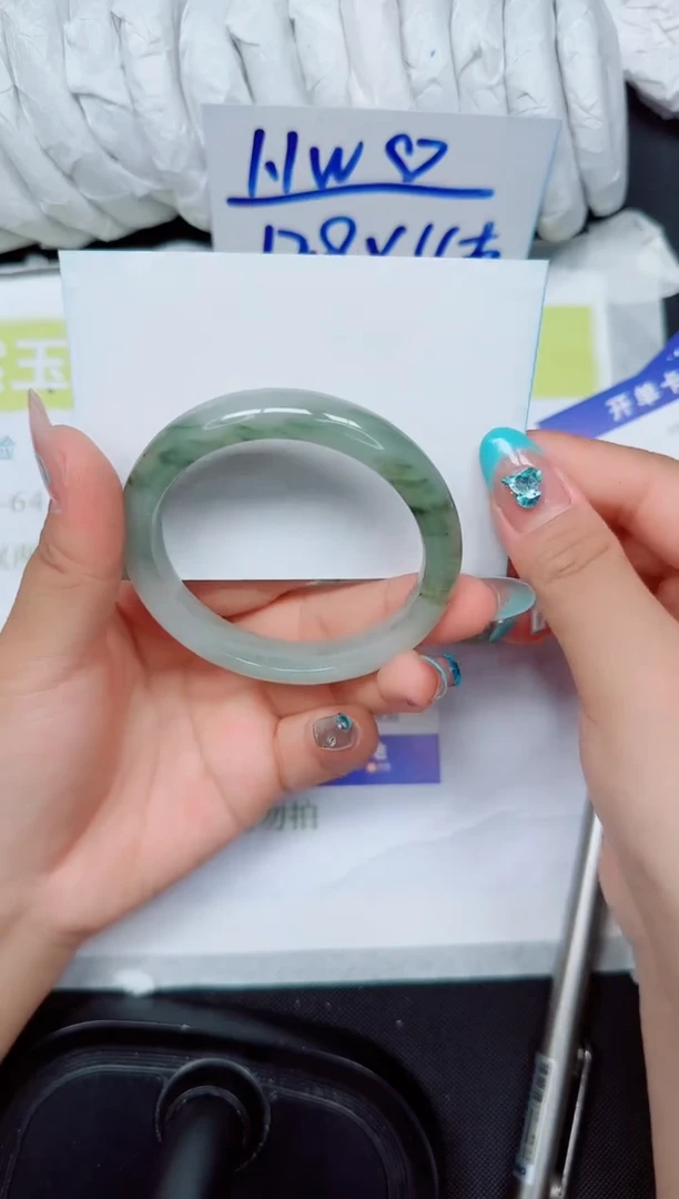 石英岩玉手镯合金62-56