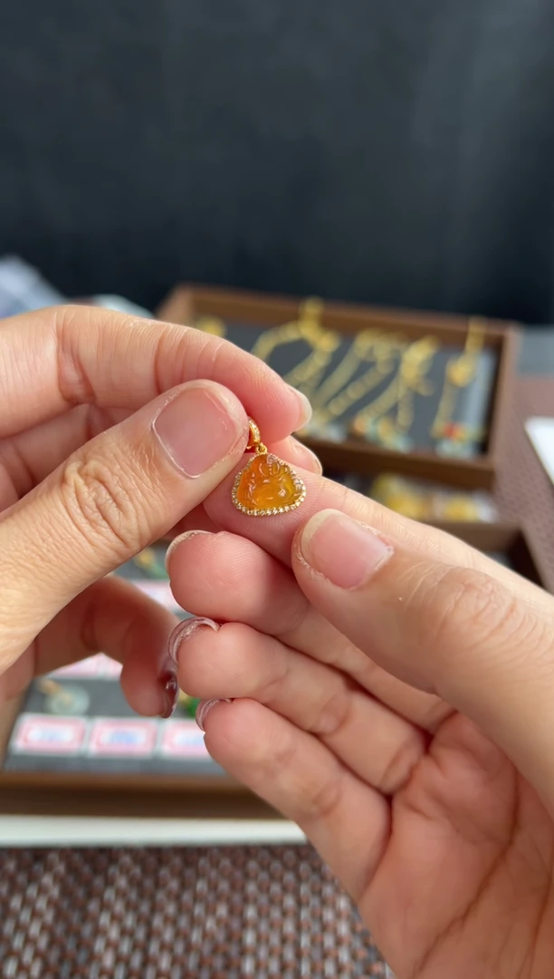 翡翠18K金镶嵌吊坠(不含链)417买断