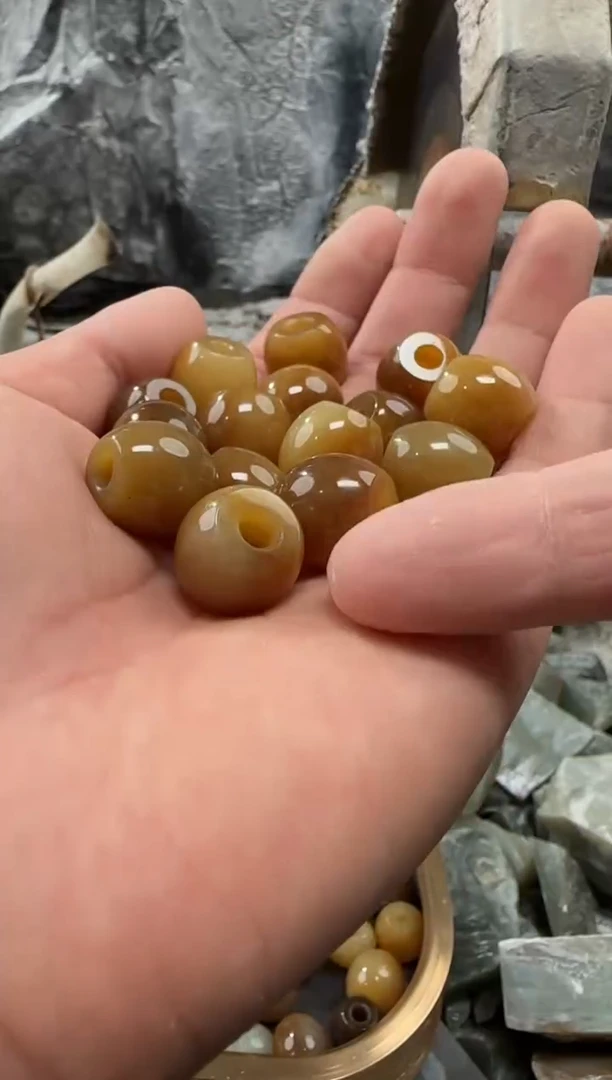 和田玉未镶嵌颈饰吊坠多样性拍一发一件