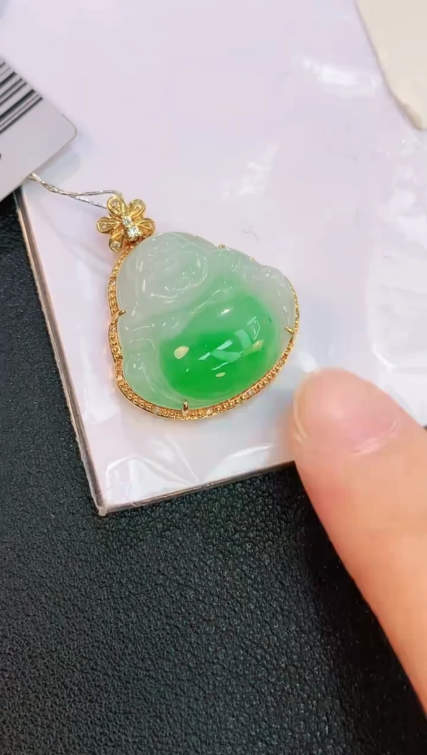 翡翠18K金镶嵌颈饰赠礼盒证书 麦麦