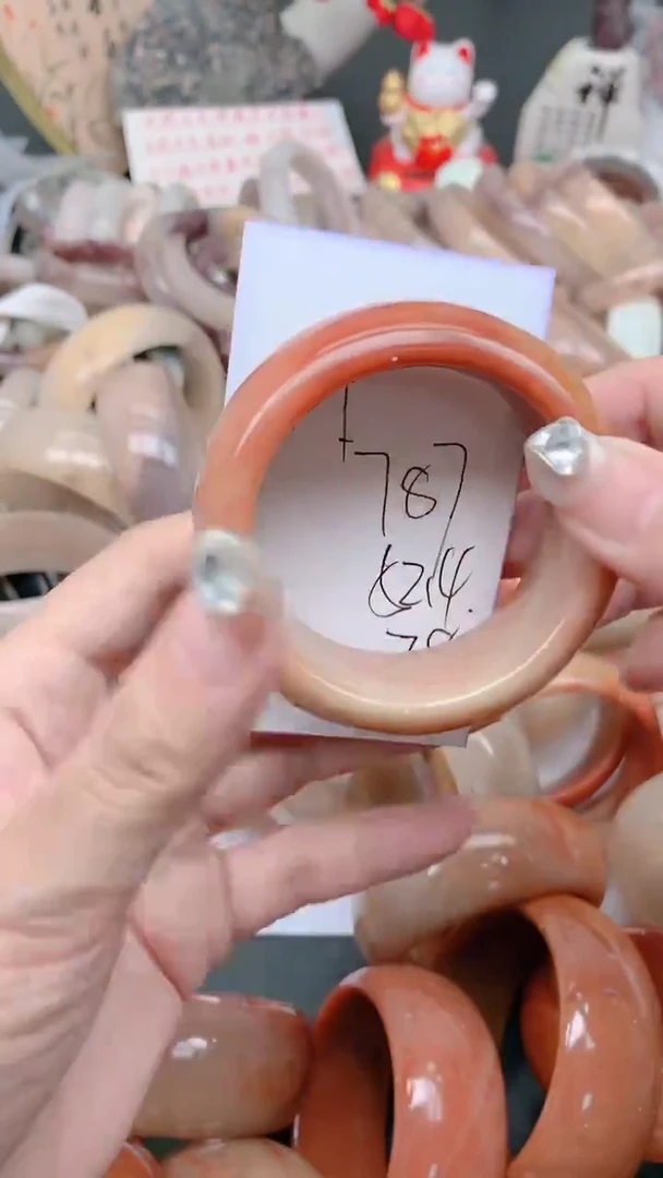 未镶嵌手镯石英质玉787