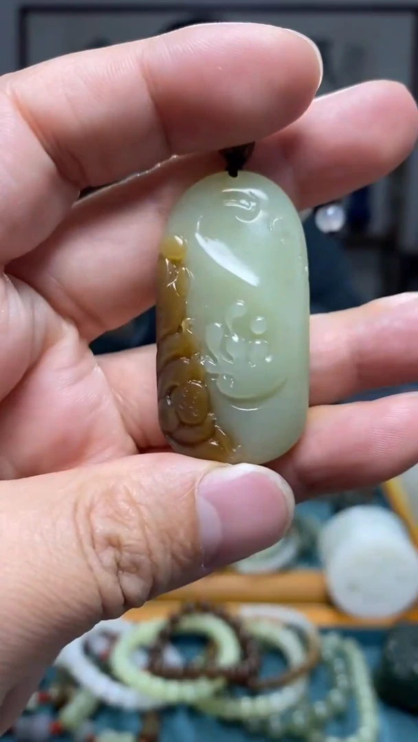 颈饰未镶嵌和田玉82