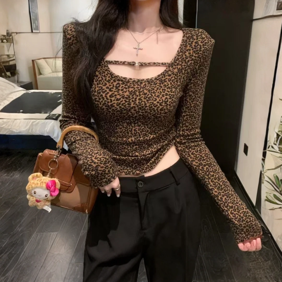 纯欲辣妹设计感性感上衣女春秋豹纹长袖t恤修身显瘦内搭打底衫