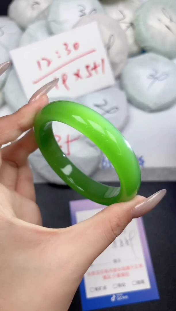 未镶嵌手镯石英质玉115/5859