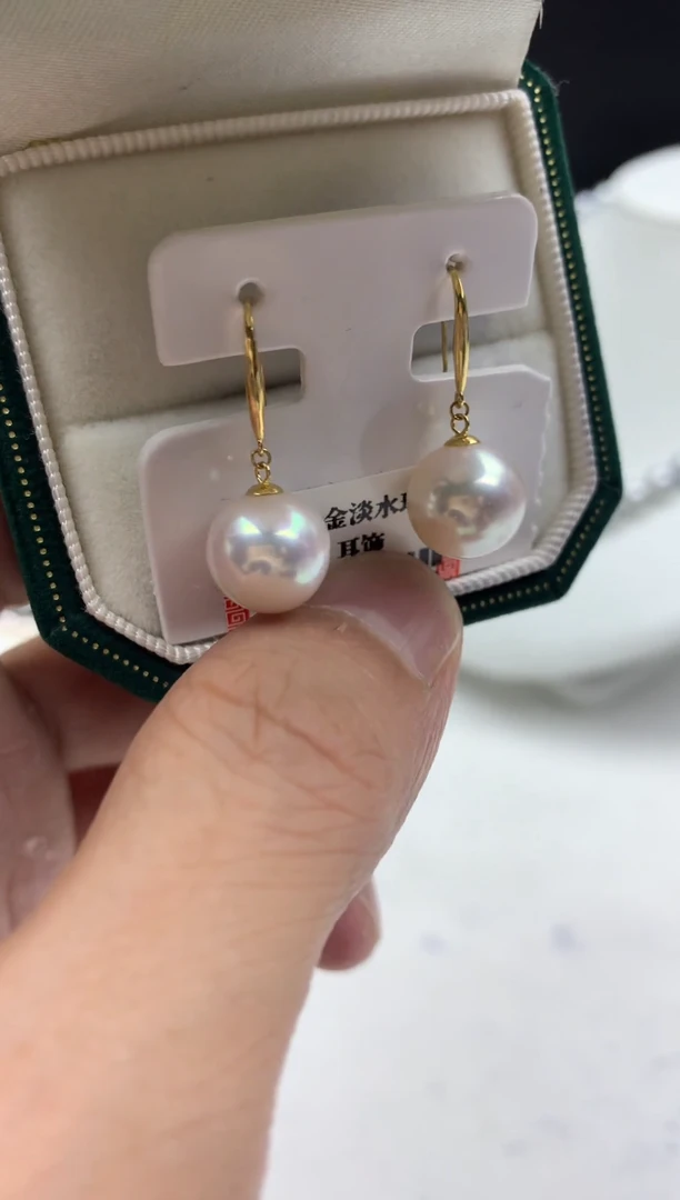 18K金镶嵌FF淡水珍珠白珠耳饰d003