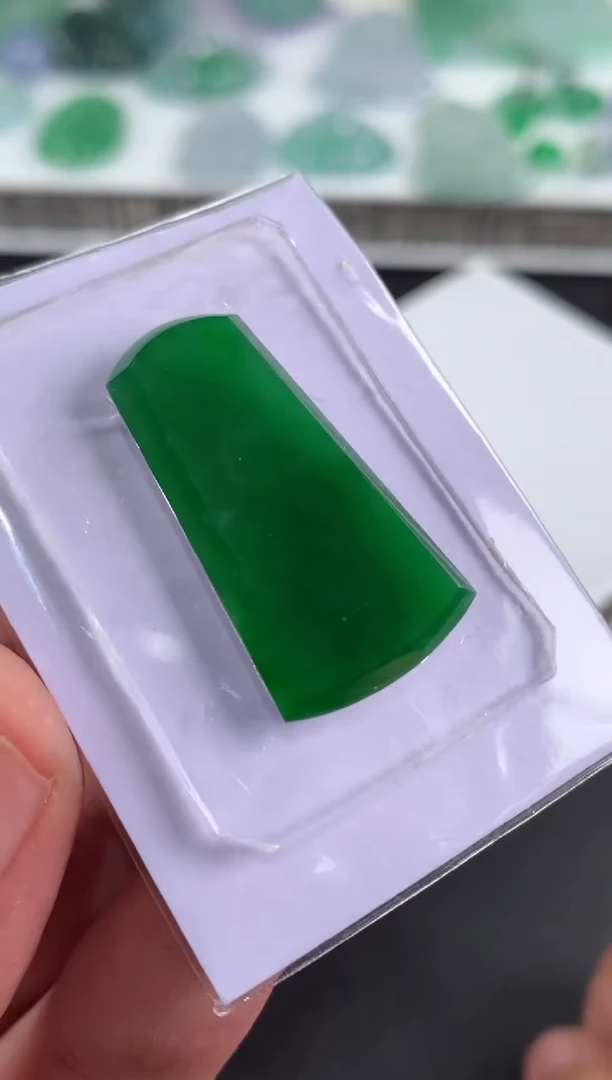 未镶嵌定制翡翠翡翠