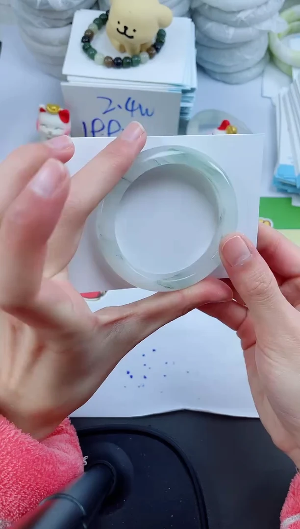 【闪购商品】石英质玉手镯未镶嵌3071-52.3