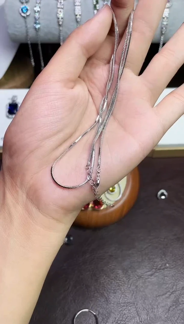 合金颈饰合成钻石毛衣链