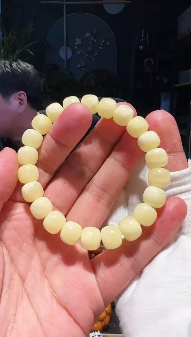 未镶嵌蜜蜡手串11+单圈