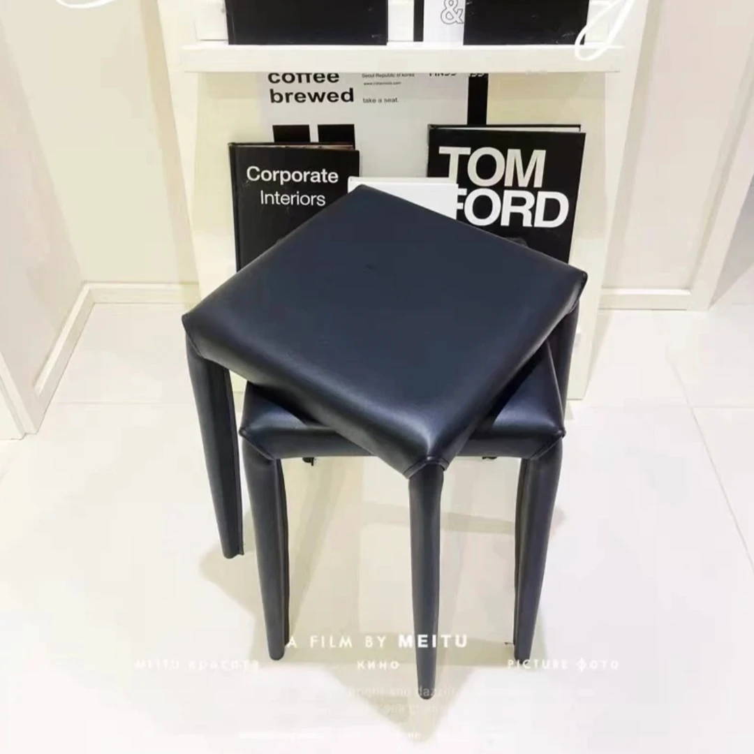 客厅马鞍凳高端餐桌凳餐厅椅子家用轻奢凳子简约皮革小方凳穿鞋凳