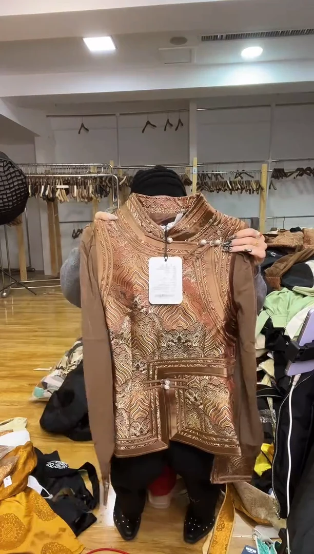 M码       90-105斤  纱袖